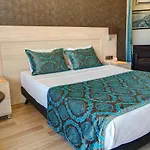 Parador Beach Hotel All Inclusive ホテル アランヤ