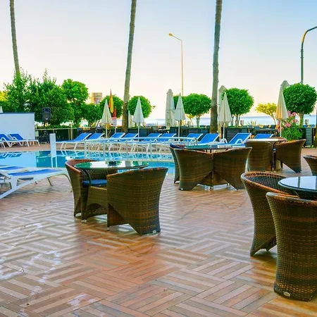 Hotell Parador Beach Hotel All Inclusive 3*