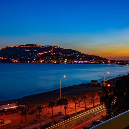 ホテル Parador Beach Hotel All Inclusive