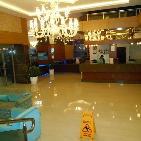 Parador Beach Hotel All Inclusive ホテル 3*