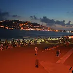 מלון Parador Beach Hotel All Inclusive 3*