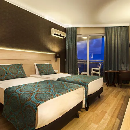 Parador Beach Hotel All Inclusive 3* Alanya