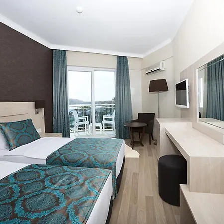 Parador Beach Hotel All Inclusive 3*
