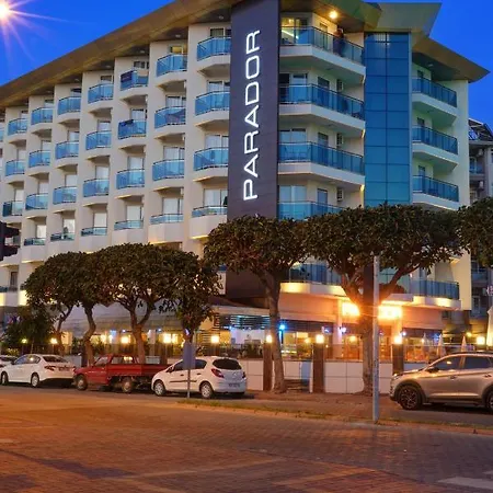 Parador Beach Hotel All Inclusive 酒店