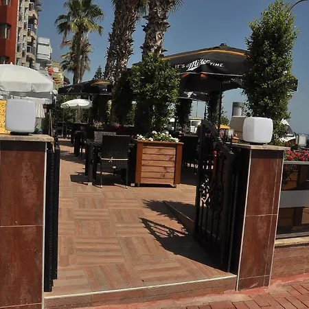 Parador Beach Hotel 3* Alanya