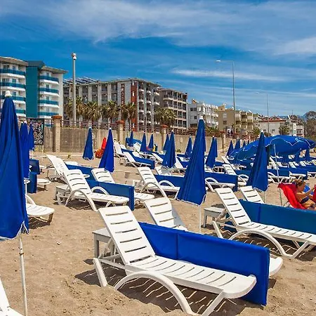Hotel Parador Beach Hotel 3*
